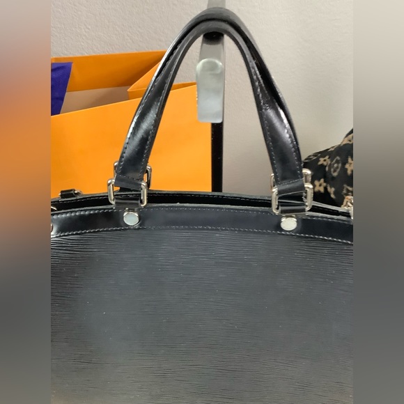 Louis Vuitton Authentic - Picture 2 of 15